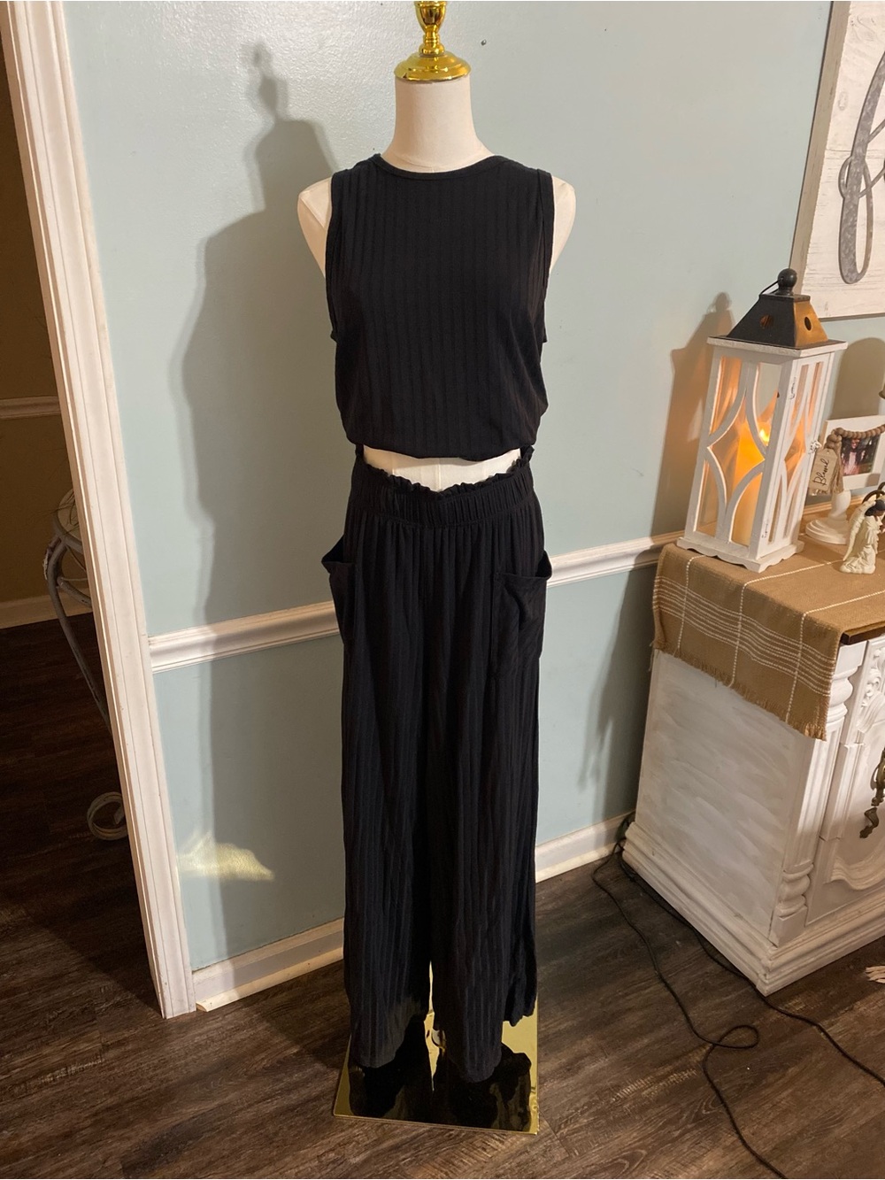 Sleeveless Ribbed Wide-Leg 2- piece set in Black